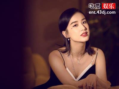 37岁黄圣依素颜出镜在老公扬子视频当中，网友们惊呆了！