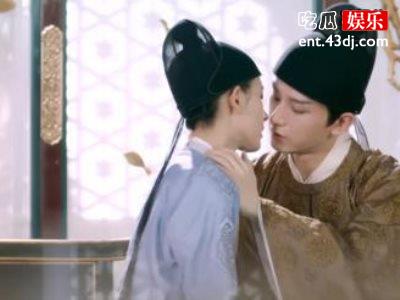 《与君歌》是根据哪部小说改编的？成毅饰演什么角色？