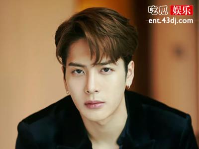 王嘉尔宋妍霏关系起底，疑似恋爱分手取关
