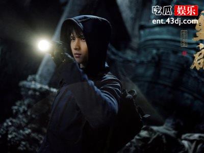 《盗墓笔记》阿宁为什么要当人蛇？她到底喜不喜欢吴邪？