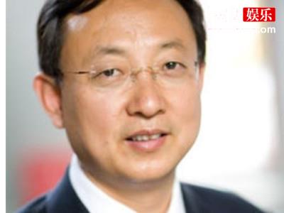 富翁花花大价钱让孩子上斯坦福，现在这个孩子在干什么？