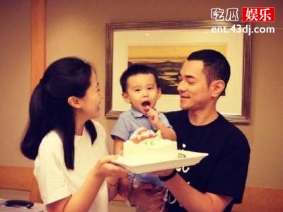 主持人李晨妻子是谁，李晨和他妻子的恋爱是怎么认识的呢？