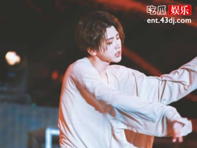蔡徐坤是怎么火起来的呢？他为什么这么招黑呢是什么原因？