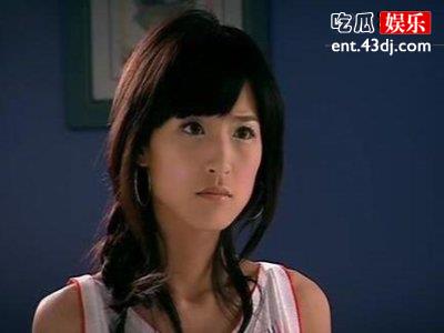 《爱情公寓》诺澜扮演者现况，野蛮式发育女大十八变！
