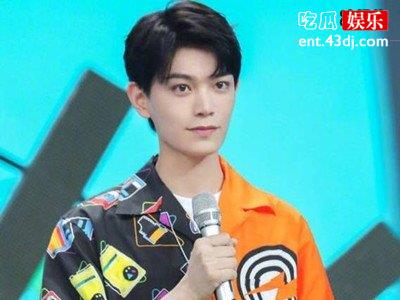 丁禹兮上《快本》，努力打破端水人设表现亮眼，惹人喜爱