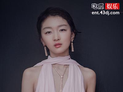 张艺谋曾建议周冬雨考北电 周冬雨遇上大导演张艺谋真的是太幸运了