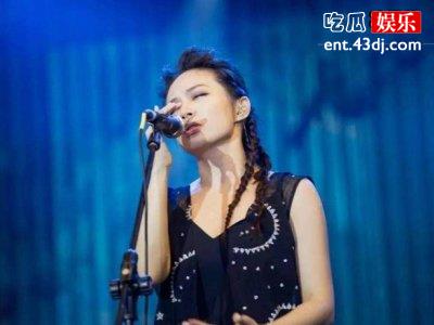 飞儿乐队主唱被踢原因，与成员意见不合？