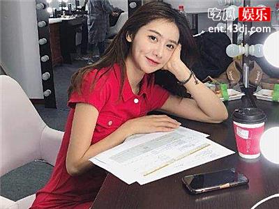美娜恋情曝光，惨遭富二代抛弃！