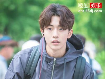 南柱赫杨迪是兄弟？只因为南柱赫旧照撞脸杨迪！