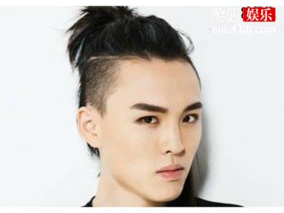 他曾经是音乐才子如今在影视剧跑龙套，张玮的人生经历了什么？