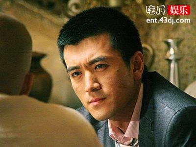 杨子女儿毕业照曝光生活情况，妈妈气质优雅爸爸未能现身显孤单