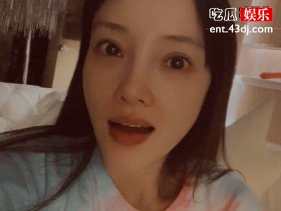 李小璐罕见素颜出镜，面部红肿痘痘明显被质疑此前美颜过度！