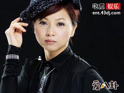 刘玉翠恋情过往揭秘，被传暗恋黄子华到现在依旧单身？