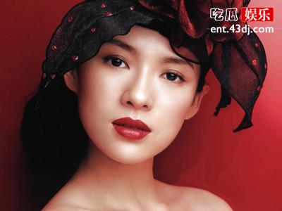 孟美岐章子怡关系揭秘，微博互关是因为要合作？