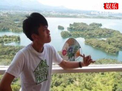 蔡阿嘎愚人节迎来“愚人宝宝”，只花三个小时孩子就坠地了！