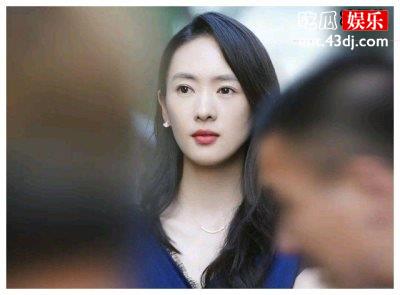 “小章子怡”童谣翻红，张国立儿子前女友现闪嫁大17岁富豪！