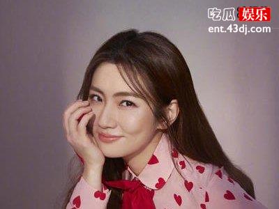 SHE成员任家萱晒家人照片，妹妹任容萱出镜引围观