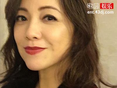 邓萃雯为何一直都不结婚？难道是忘不了初恋？