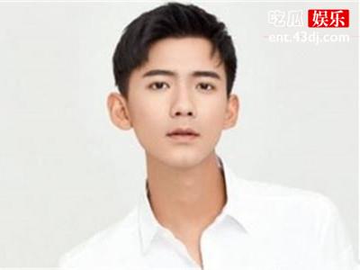 宋妍霏赵顺真实亲吻 录节目擦出火花