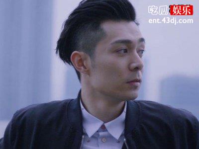 “花花公子”周柏豪迎来小公主，从此再多一枚女儿奴！