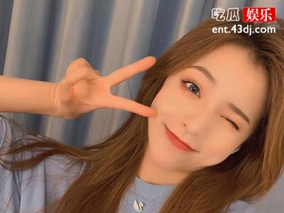 刘思瑶抖音美颜过度，现场活动照片被曝让人无法直视！