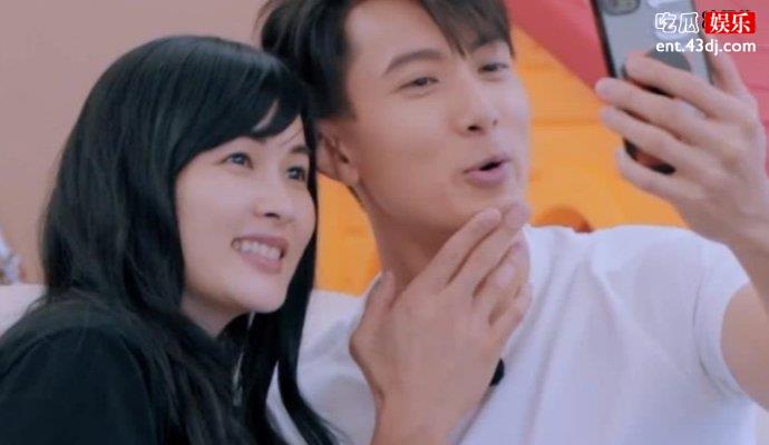 从校服到婚纱，烧伤时对他不离不弃如今恢复夫妻一同重新出镜！