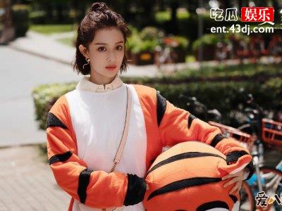 “金牌绿叶”妻女相继生病，为生活去做售货员！