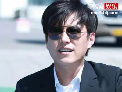靳东个人资料被扒，感情历史再一次被扒