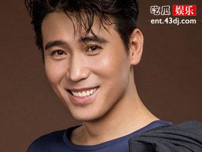 李乃文的老婆是黄曼吗？还是另有其人？