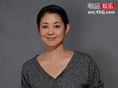 60岁倪萍跳火箭少女舞尽显反差萌，网友大喊身老心未老！