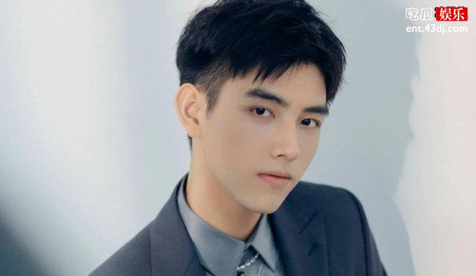 陈飞宇《皓衣行》路透照被曝，眼妆造型遭吐槽！