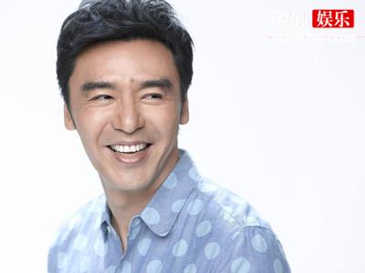 钟镇涛欠下巨额债款，无力偿还无奈逃往国外？