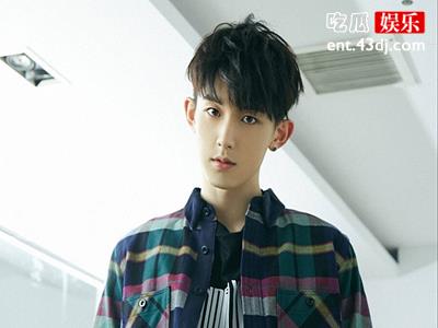 郭俊辰长得真显嫩原来也二十多了 为啥总演网剧是因为网剧爆红了吗