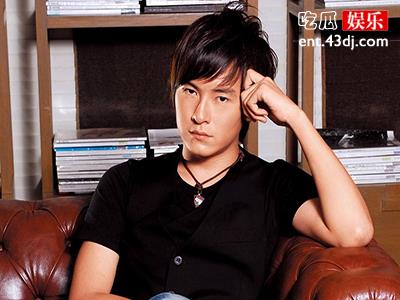 郑元畅大赞王丽坤素颜有气质 郑元畅王丽坤两人关系不简单