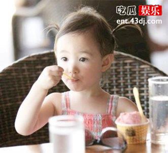 奥莉长大后美的像公主，看到甜馨的近照可谓是“开挂式”长大