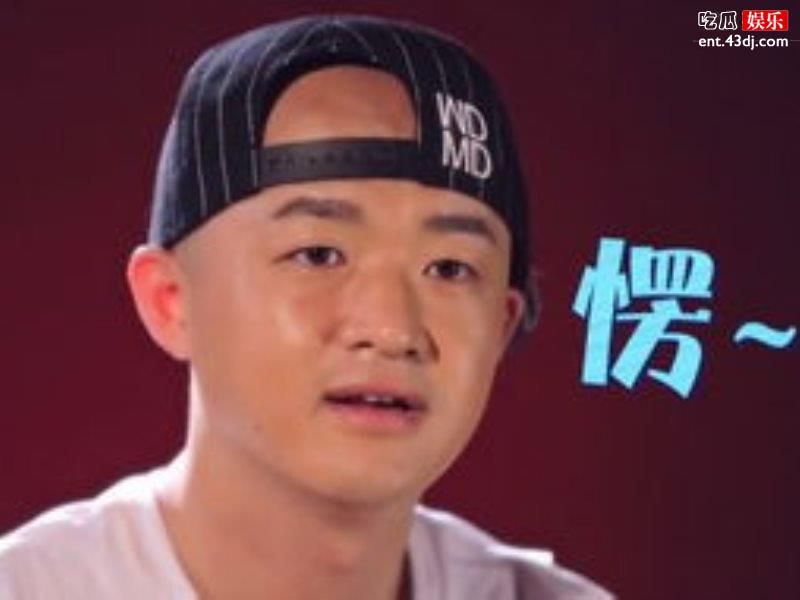 包贝尔公司培养新艺人，每天训练长达10个小时