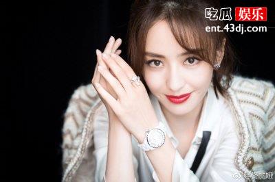 儿子“朵朵”探班佟丽娅，一脸笑容宠溺之为何全程不见陈思诚踪影？