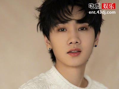 汪苏泷感情过往被扒，近日再被曝新恋情
