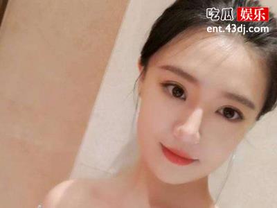 关晓彤同学王馨悦照片曝光，网友纷纷表示好看的人都玩一起！