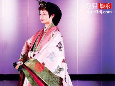 孝谦天皇为何能控制朝政？竟是房事让臣子统御败在石榴群下?