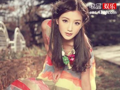 毛晓彤的悲惨经历太曲折了吧！她的父亲也太不少人了吧！