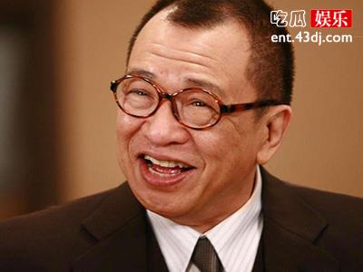 老戏骨许绍雄外号为“benz雄”，现任妻子是二婚嫁许绍雄！