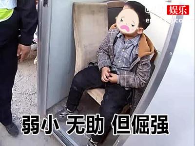 6岁萌娃与家人失联迷路却坚持自己找妈妈，民警无奈只好一路跟随