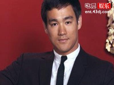 李小龙逝世46周年还是缅怀他，他当年的死因是什么呢？