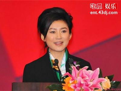 央视主持人王小丫现况起底，离开央视的原因是什么？