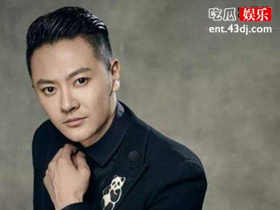 印小天年过四十体型矫健，为参加新综而努力的他连翻九个侧空翻