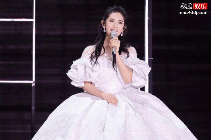 她被誉为太阳女神，主持风格却被吐槽还被曝和张杰婚变！