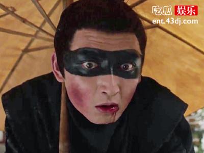玉面桃花总相逢黑衣人是谁 黑衣人偷万民伞做什么