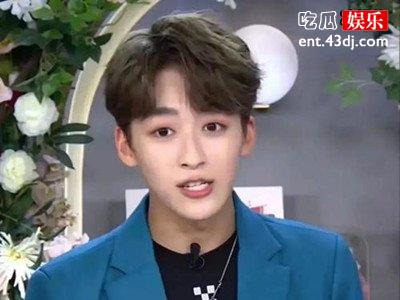 何洛洛自爆使用盗版软件，引争议后发文道歉：接受所有的批评