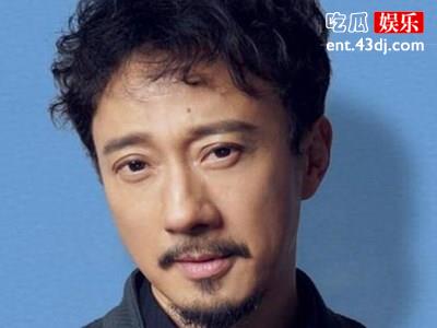 老戏骨赵立新成白玉兰奖常客，拿奖拿到手软自曝不想再拿？